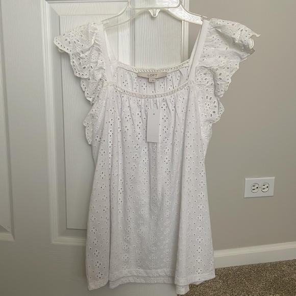NWT - LOFT Top - Picture 4 of 6